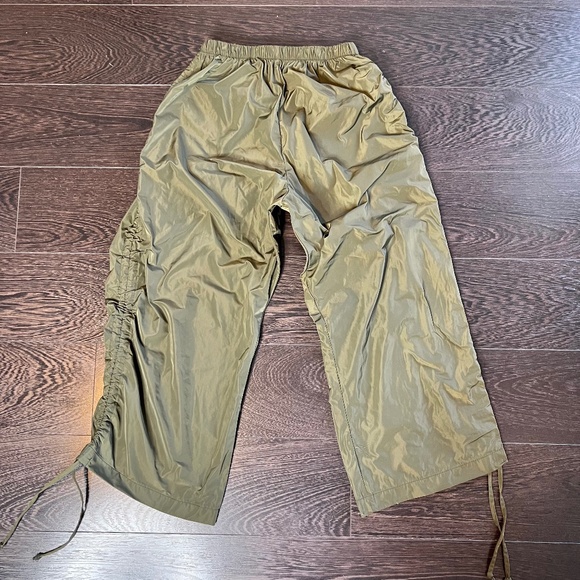 Bryn Walker Brand Unlined Army Green Parachute Windbreaker Pants XS - Picture 2 of 6